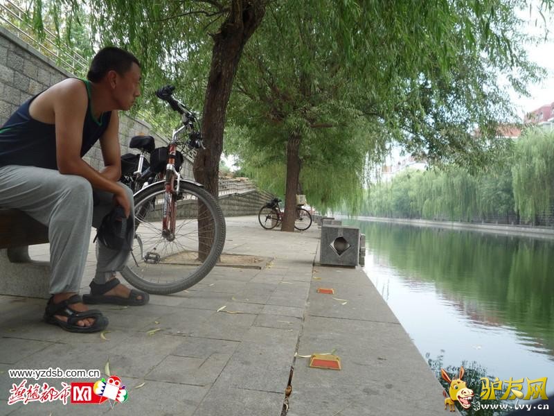 快乐的体育老师王韬。李家伟摄